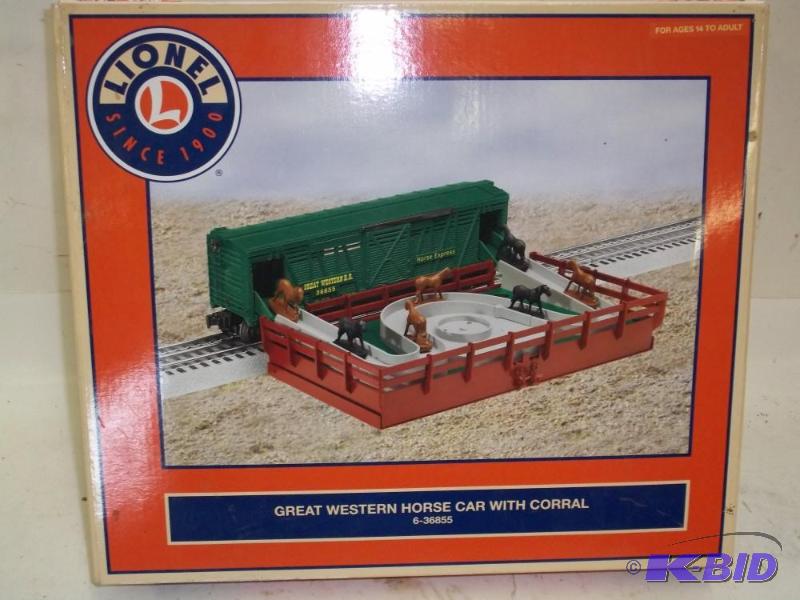 lot 12 image: Great Western Horse Car with Corral 6-36855&n...