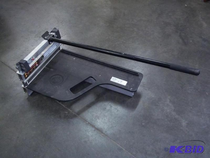 lot 145 image: EZ Shears Siding cutter 13"...