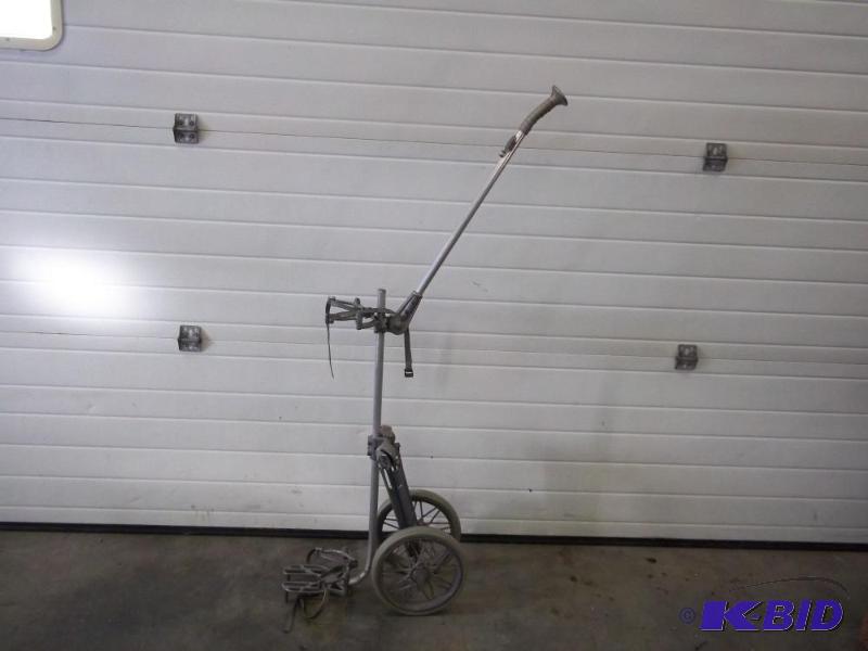 lot 149 image: Golf Caddy...
