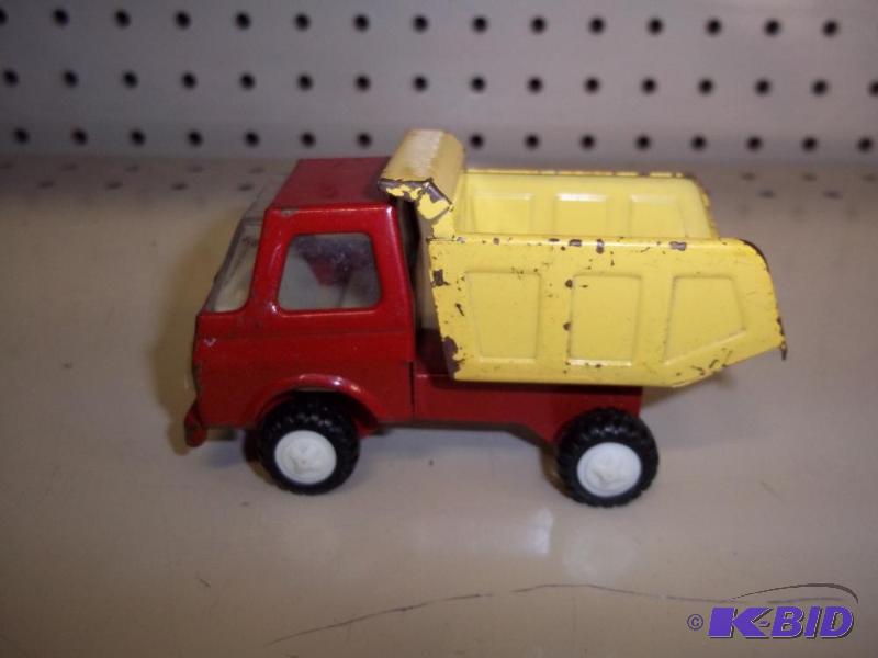 lot 169 image: Vintage Toy Truck...