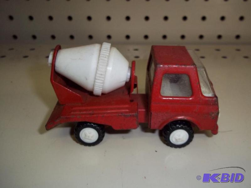 lot 170 image: Vintage Toy Truck...