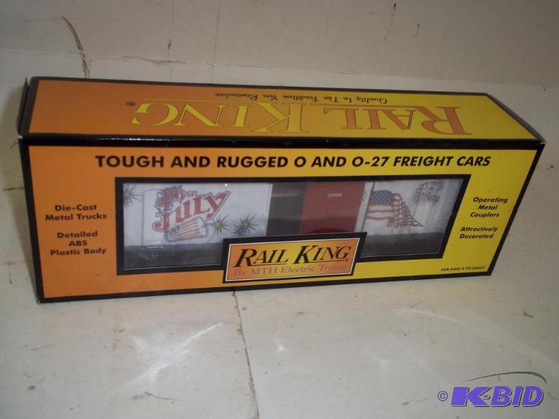 lot 19 image: 4th of July box car O Gauge...
