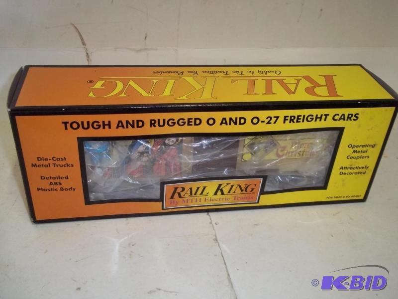 lot 21 image: Christmas box car O Guage...