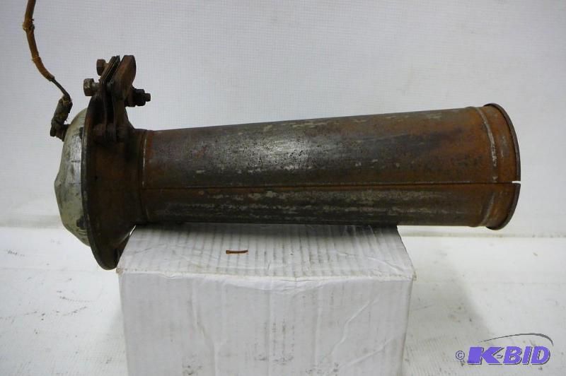 lot 25 image: Vintage auto motive horn...
