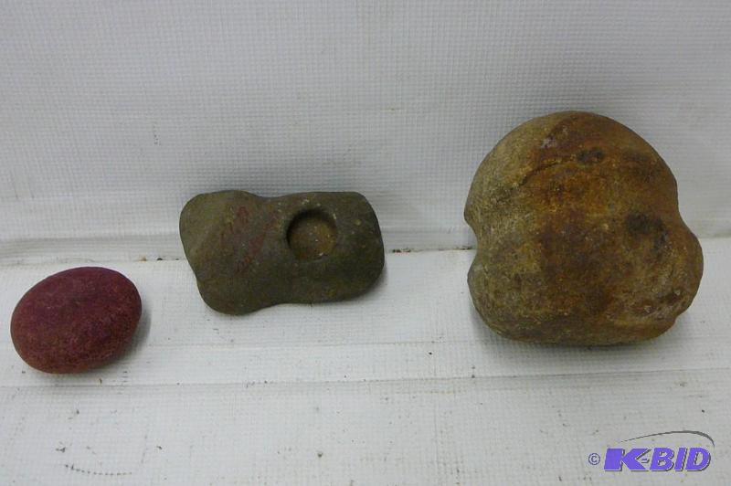 lot 38 image: Native American rocks...