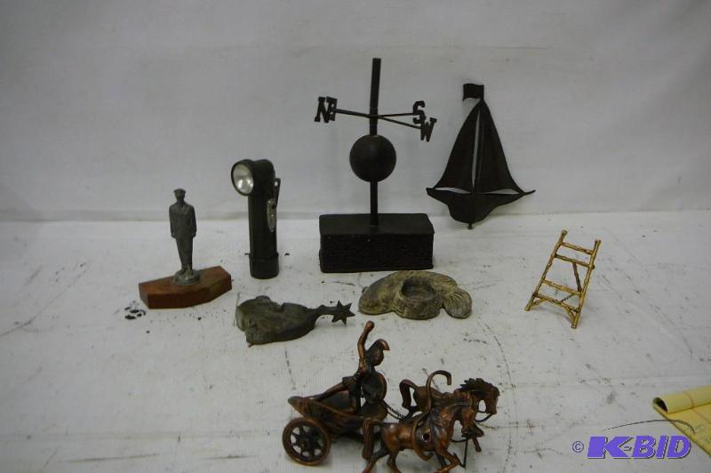 lot 51 image: Lot of miscellaneous items ...