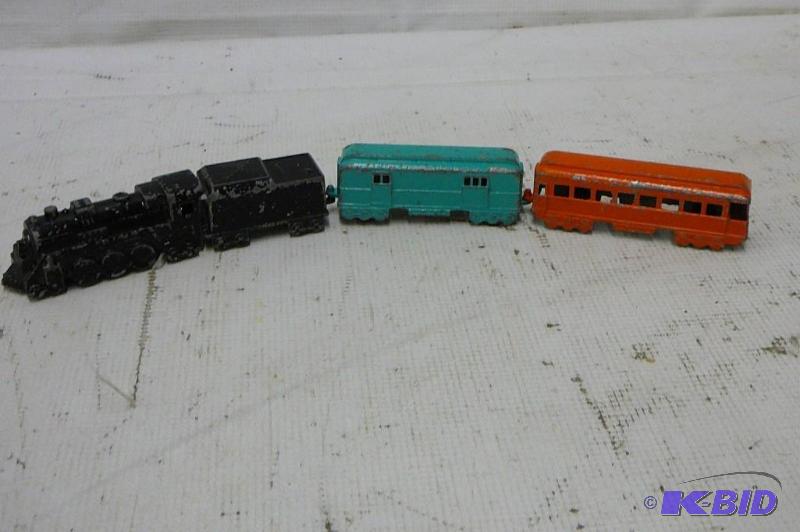 lot 71 image: Steel train set...