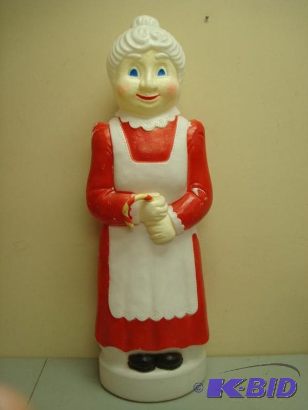 Don Featherstone&nbspMrs. Claus Christmas Bl...