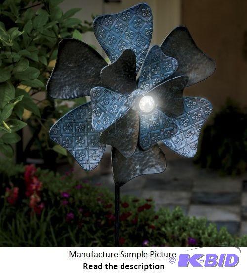 lot 211 image: Flower Solar Lighted Spinner - Add a little &...