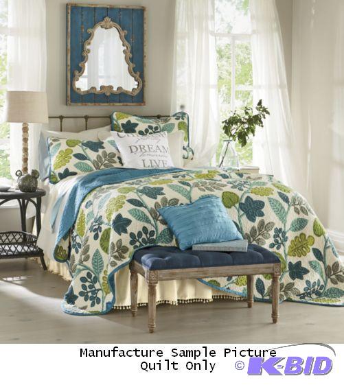 lot 28 image: Cayman Oversized Quilt Twin - QUILT ONLY - Le...