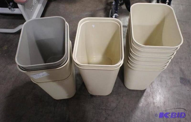 Lot of (13) Total Medical Grade Garbage Cans ...