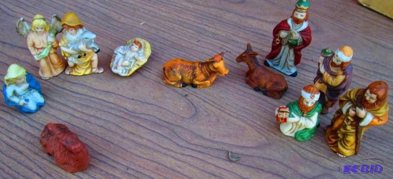 lot 101 image: Miniature nativity scene...