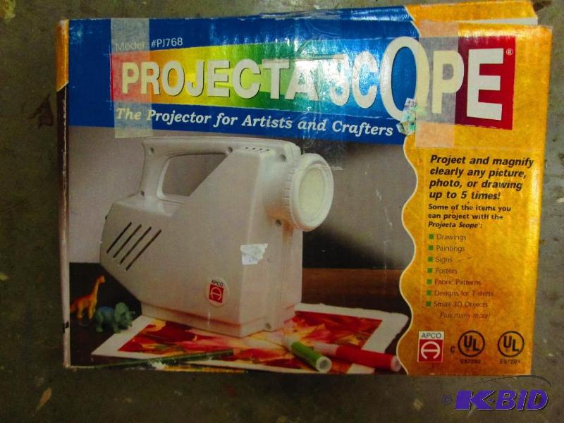 lot 14 image: Projectascope picture magnifier...