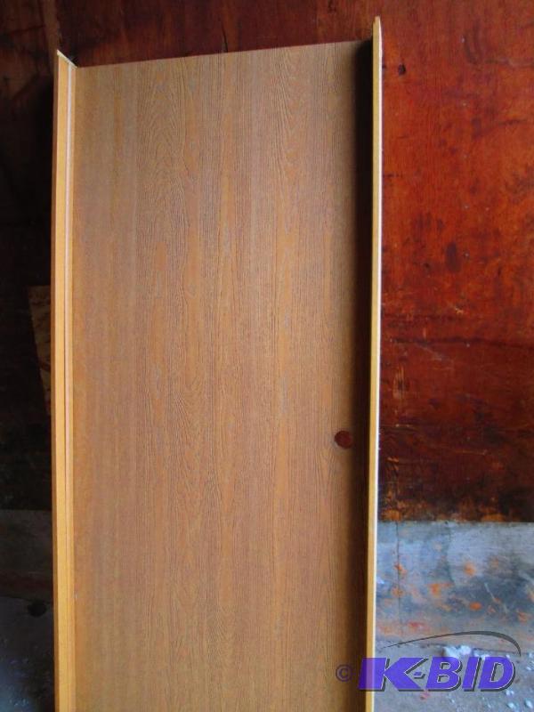 lot 21 image: Door with side frames. 36 x 80. Hollow core....