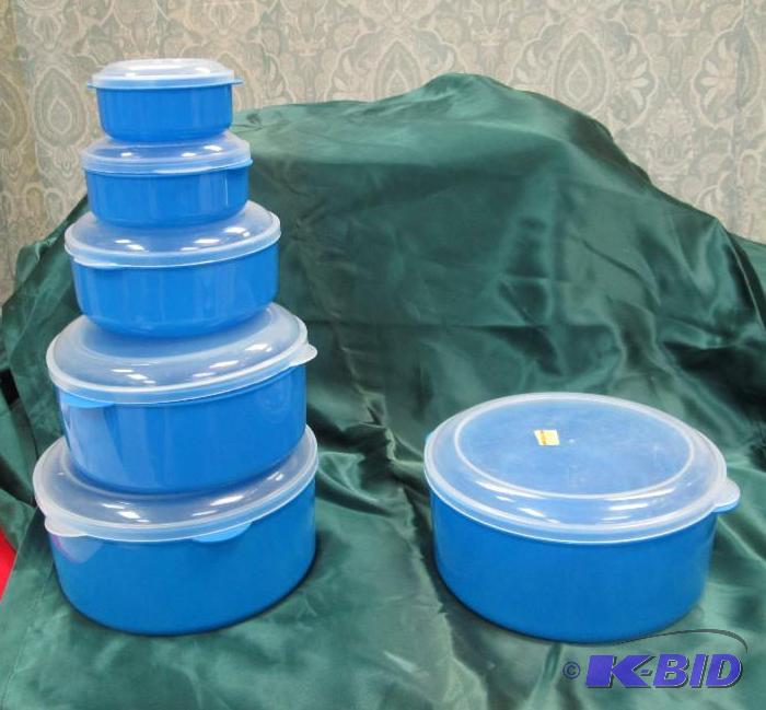 lot 212 image: Qty 2 sets of bowls color blue and different ...