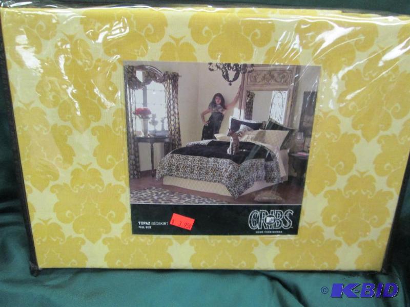 lot 226 image: Topaz Bed skirt Full size...