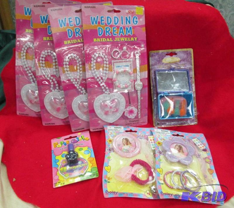 lot 229 image: Qty 8 Wedding Dream Bridal Jewelery, Up to da...