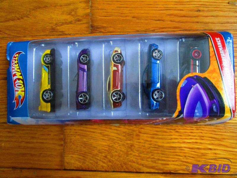 lot 58 image: Collector Hotwheel cars...