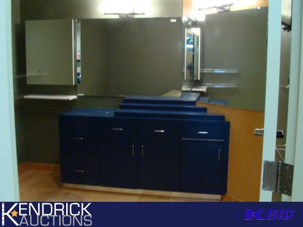 lot 23 image: Powered Custom Salon Esthetician Station