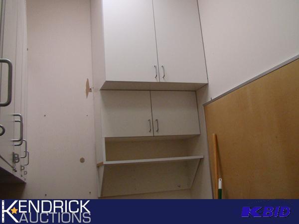 lot 39 image: Utility Work Cabinets