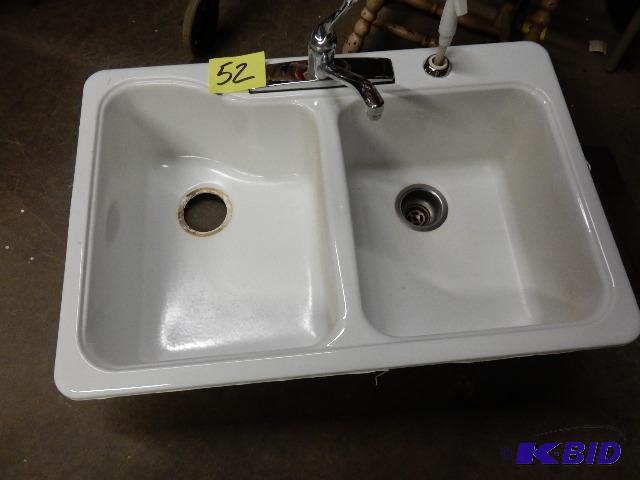 2 Barrel, Fibre Glass sink.. Looks like porce...