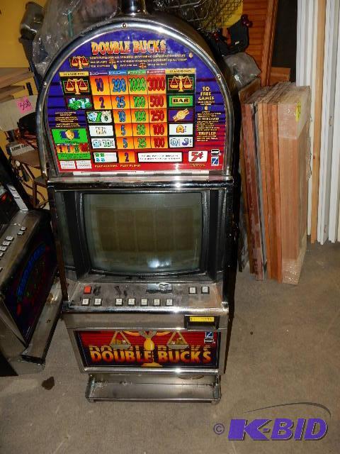 lot 3 image: DOUBLE BUCKS, SLOT MACHINE