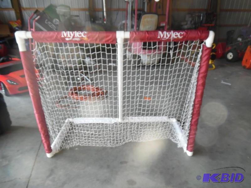 lot 13 image: Soccer Net