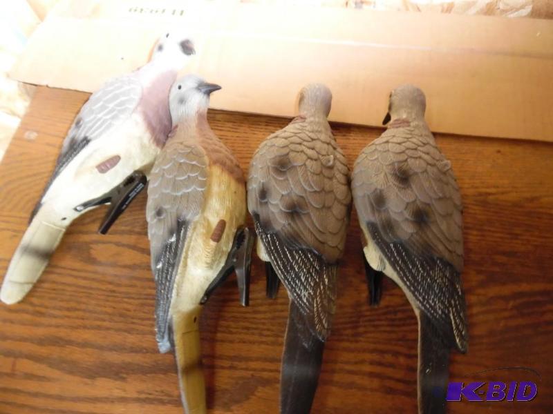 lot 31 image: Dove Decoys