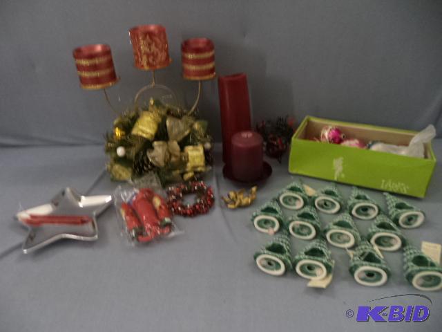 lot 124 image: Vintage Tree Ornaments