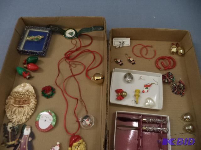 lot 125 image: Holiday Jewelry