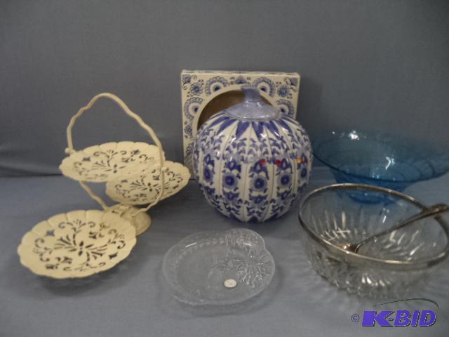 lot 136 image: Delft, Cobalt, Crystal