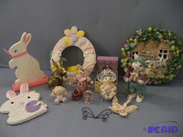 lot 160 image: Bunnies, Egg Plates