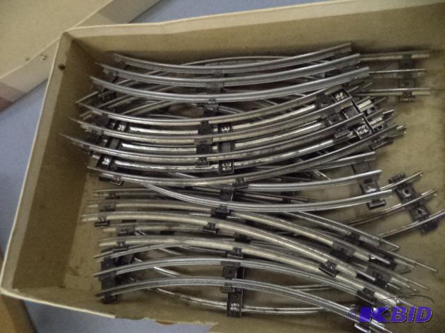 lot 203 image: Marx Train Accessories