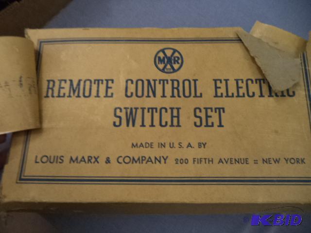 lot 204 image: Marx Train Accessories