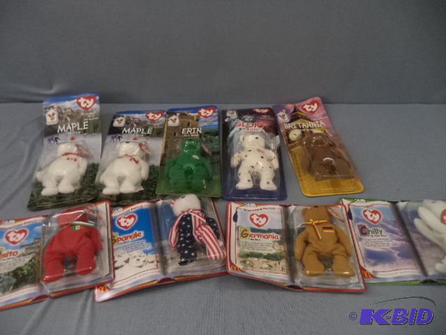 lot 213 image: Beanie Babies