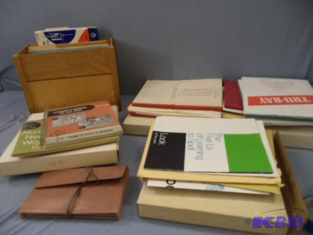 lot 216 image: Teaching Supplies