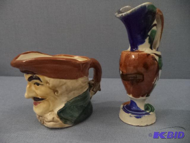 lot 26 image: Vintage Creamers