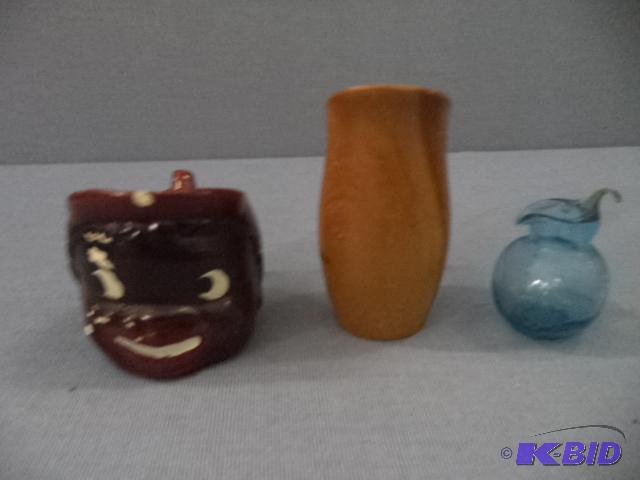 lot 35 image: Mini Pitchers