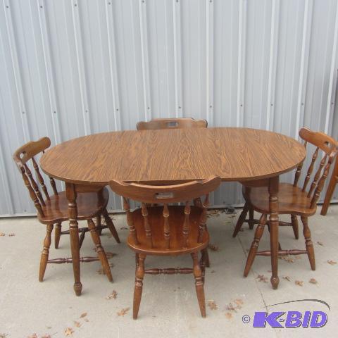 lot 4 image: Dine Table, Chairs