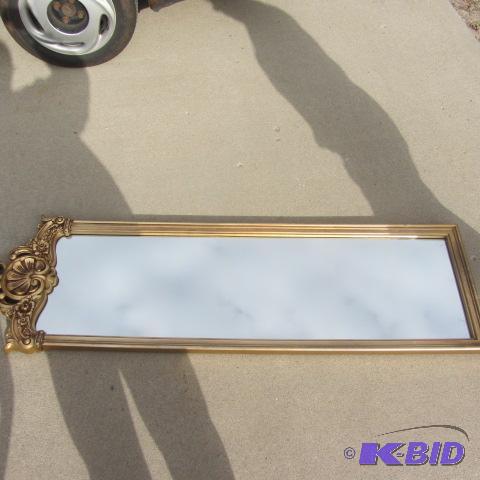 lot 6 image: Wall Mirror