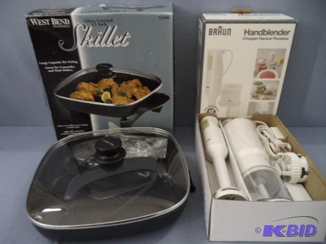 lot 71 image: Electric Skillet, Blender