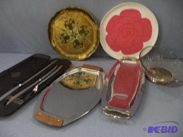 lot 81 image: Serving Trays, Carving Set