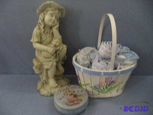 lot 86 image: Bathroom Decor