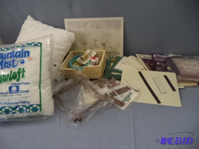 lot 91 image: Craft Supplies