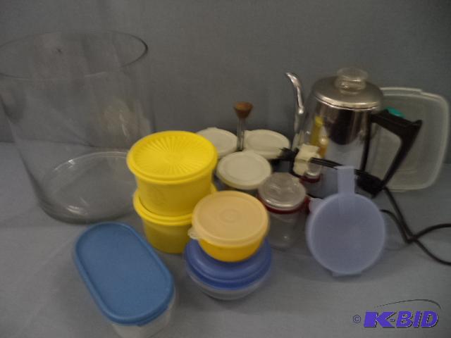 lot 97 image: Tupperware, Kitchenwares