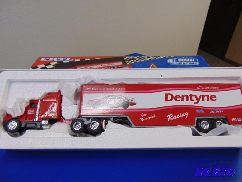 Busch Grand National Transporter