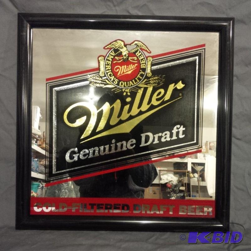 lot 22 image: Vintage Miller Genuine Draft Mirror
