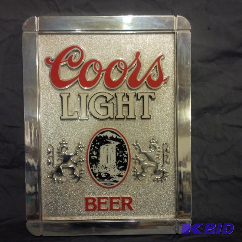 lot 28 image: Vintage 1989 Coors Light Plastic Sign
