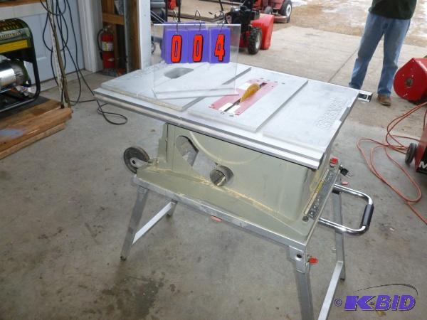 Craftsman 10&quot folding table saw. No mite...