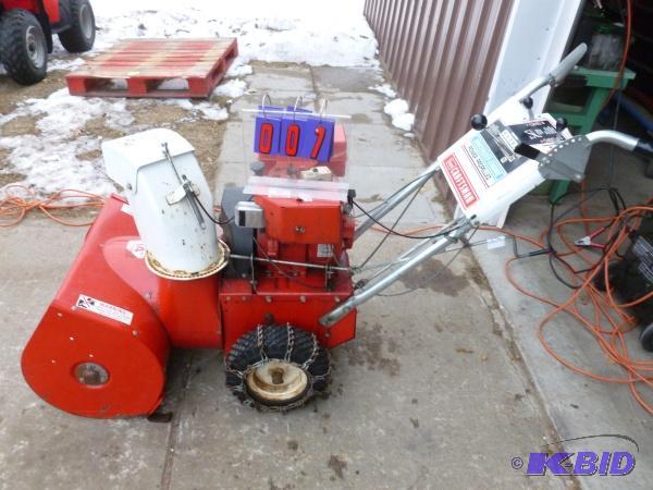 Craftsman gas powered snow blower. Approx 8 h...